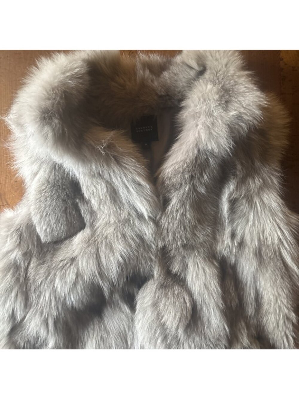 Barneys New York Gray Fox Fur Vest Size Medium Fur Origin Is Finland - Picture 5 of 10